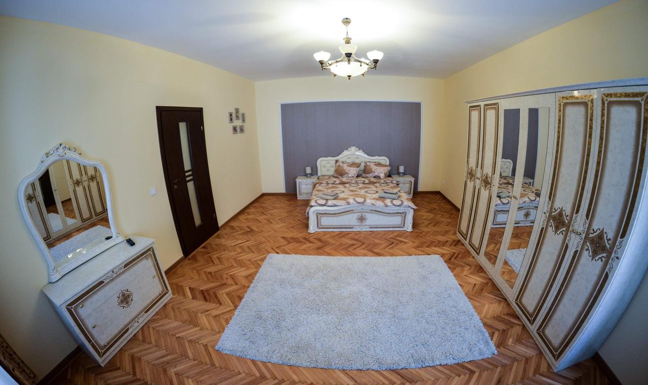 براشوف Apartment Luca Poarta Schei المظهر الخارجي الصورة